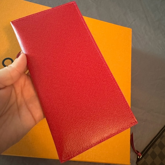 SOLD 🔥Louis Vuitton card holder - Picture 3 of 5